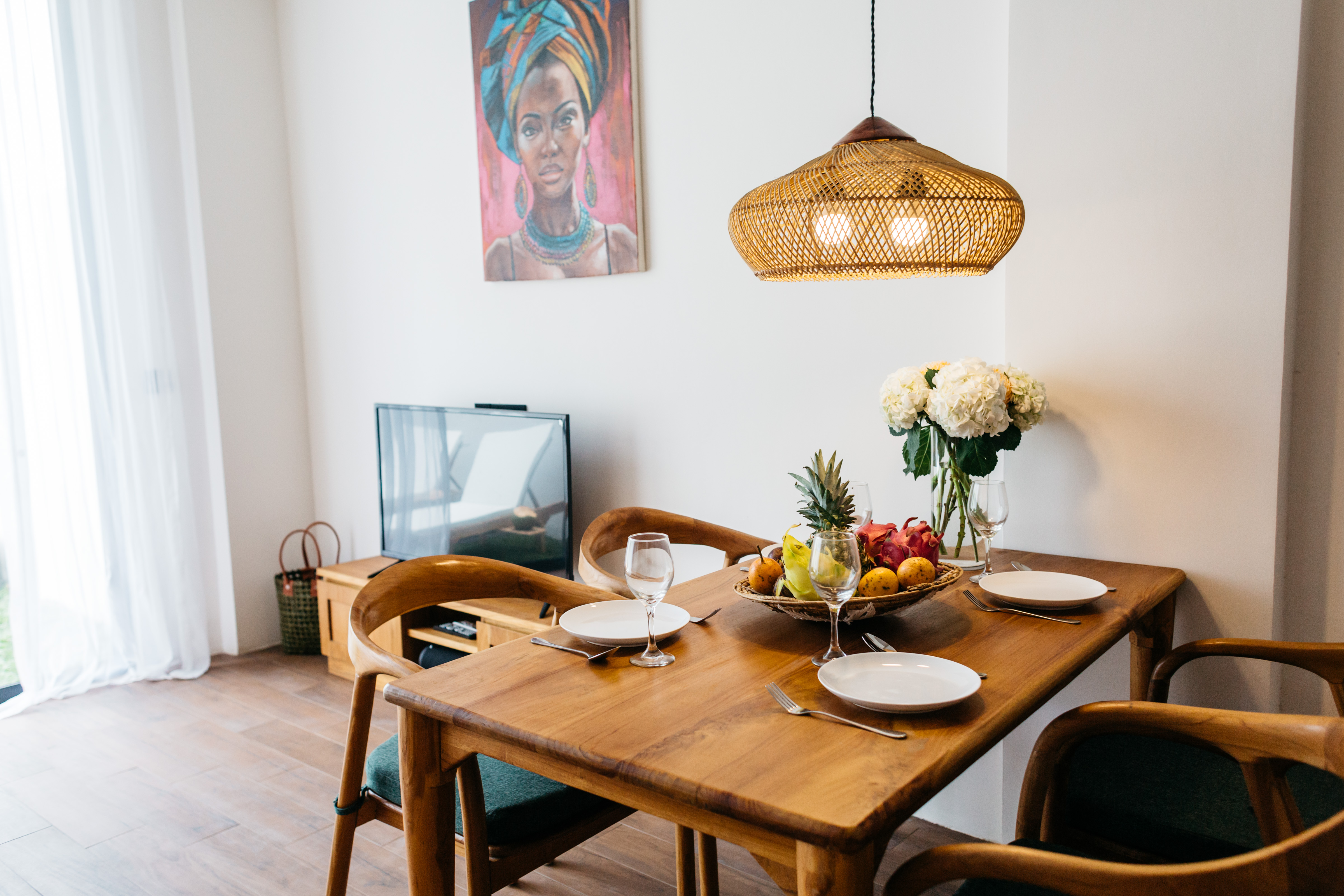 Townhouse dining